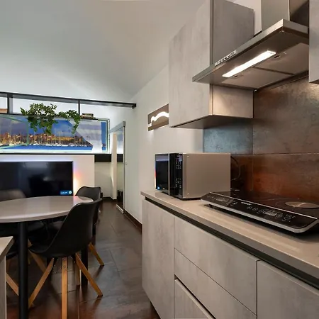 Apartment Sweet Machin *